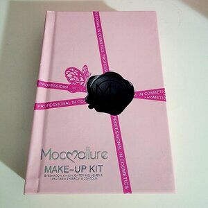 New MocAllure Makeup Look Book 5 Page Kit
